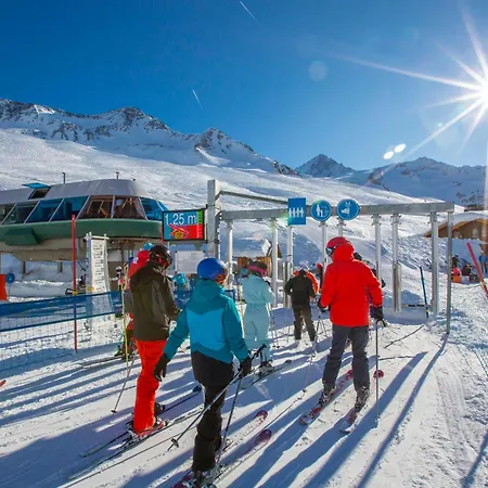 The Brevent Nest Ski-in/out + Balcony & Parking - Happy * Chamonix