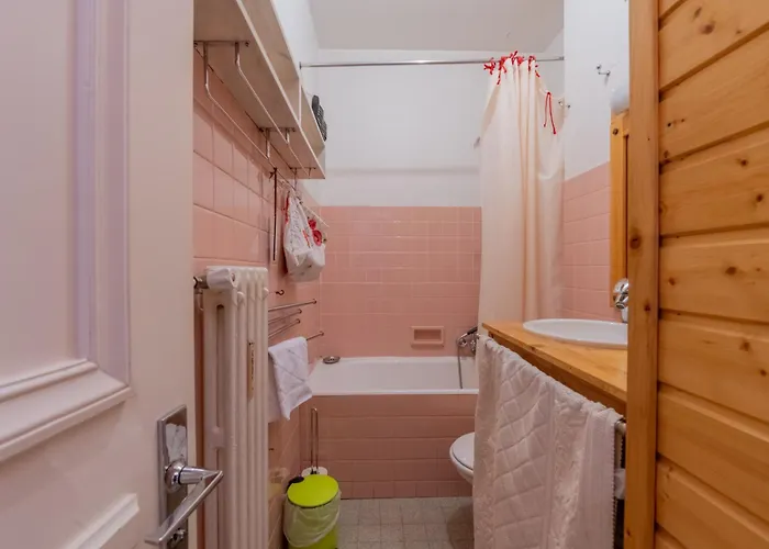 The Brevent Nest In/ski Out - Happy *